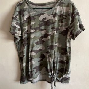 Lucky Brand camo front tie T-shirt